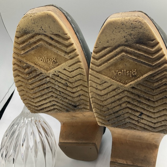 “VOLLSJO” of Sweden Handmade Clog Style Black Leather and Wood Ankle Boots. - Picture 10 of 16